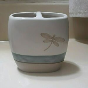 Dragonfly Design Toothbrush Holder